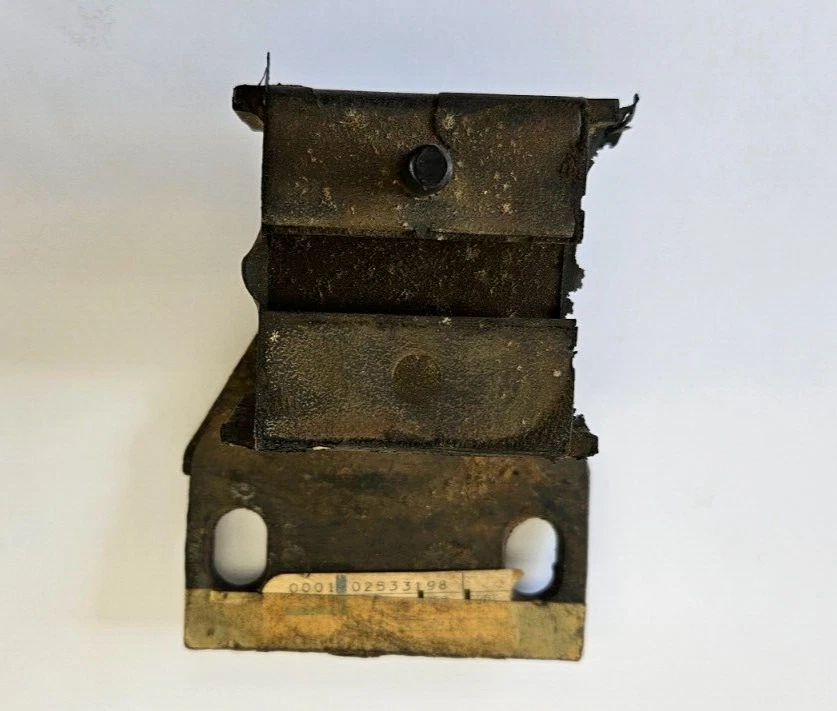 1966-1968 Dodge Plymouth C-Body 4 Speed Manual Transmission Mount 2533198 NOS - Image 3 of 4