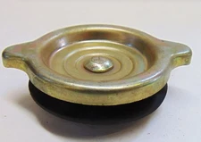 UNKNWON OIL CAP, OD 2-1/4", INSIDE CAP 1-1/8"