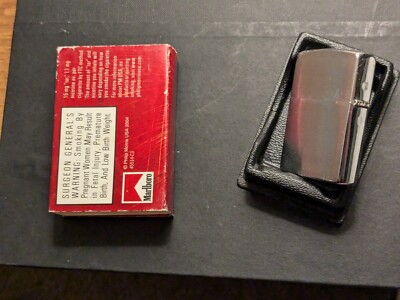 ZIPPO Marlboro レディーカボーイ ケース付き ZIPPO Marlboro レディーカボーイ ケース付き ZIPPO Marlboro
