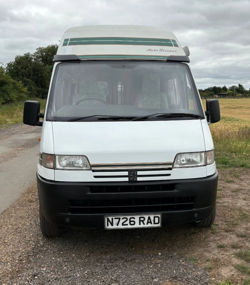 Peugeot Boxer Auto Sleeper Symphony 2 Berth Camper superb condition petrol - Image 2 of 4
