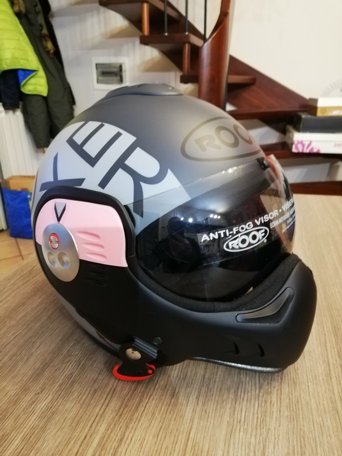 CASCO MODULABILE ROOF BOXER V8 GRAFIC ROSE NUOVO TG. S/M INTROVABILE VERO AFFARE