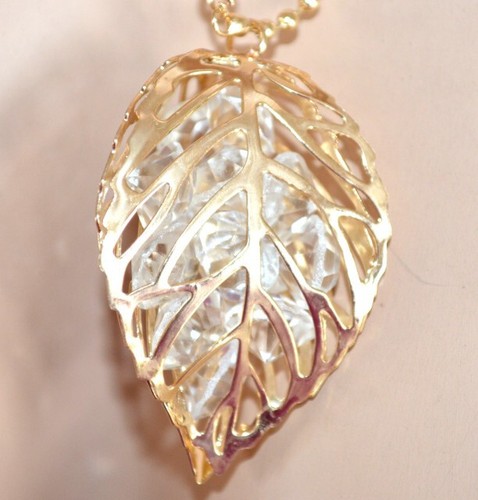 Collana lunga donna oro dorata catena laccio ciondolo foglia cristalli U980 - Foto 4 di 4