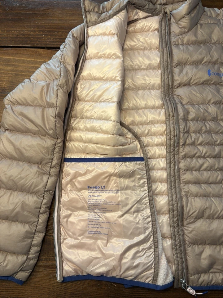 Chaqueta de plumón Cotopaxi para mujer Fuego talla grande, nunca usada. Bronce y rosa. Foto 2 de 4