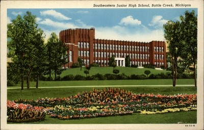 Battle Creek Michigan Junior High School flowers 1930s unused linen postcard