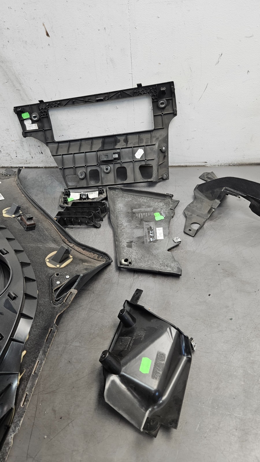 2014 11 12 15 Audi R8 V10 Interior Trim Panels / Brackets #0146 I7