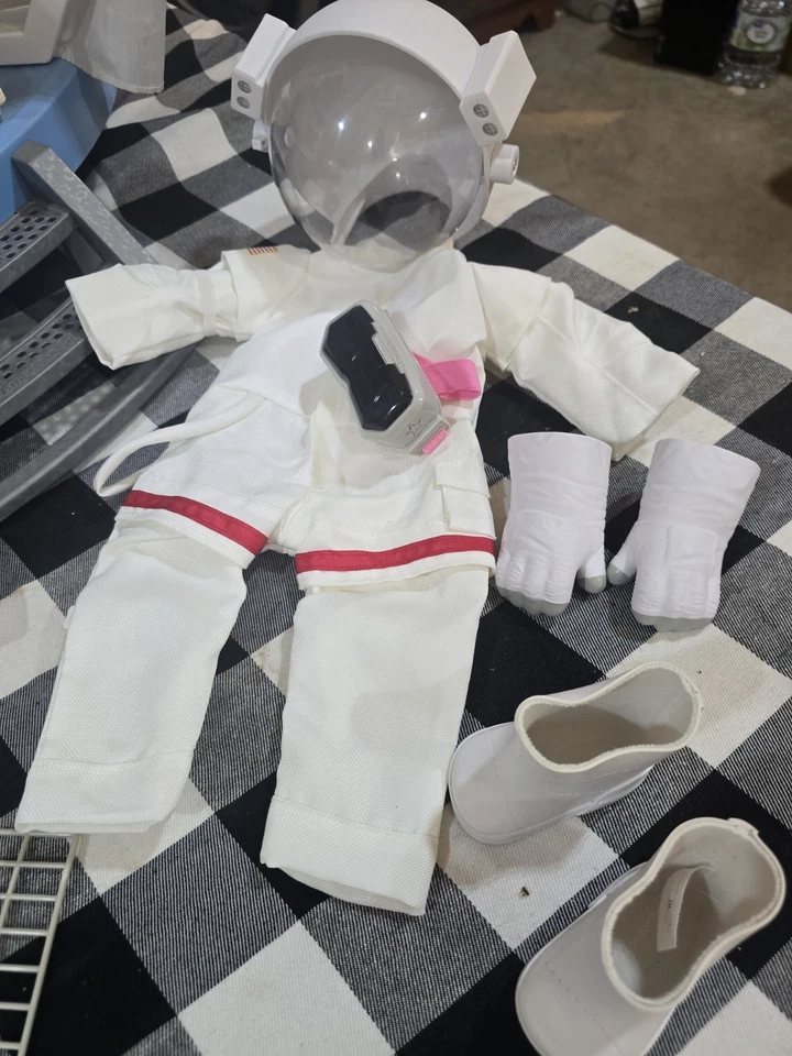 Luciana Mars Habitat American Girl Space Station Retired GOTY 2018 NASA Set Vega - Image 2 of 4