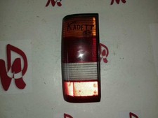 RÜCKLEUCHTE AUßEN LINKS / 3901005 FÜR OPEL KADETT D 1.8