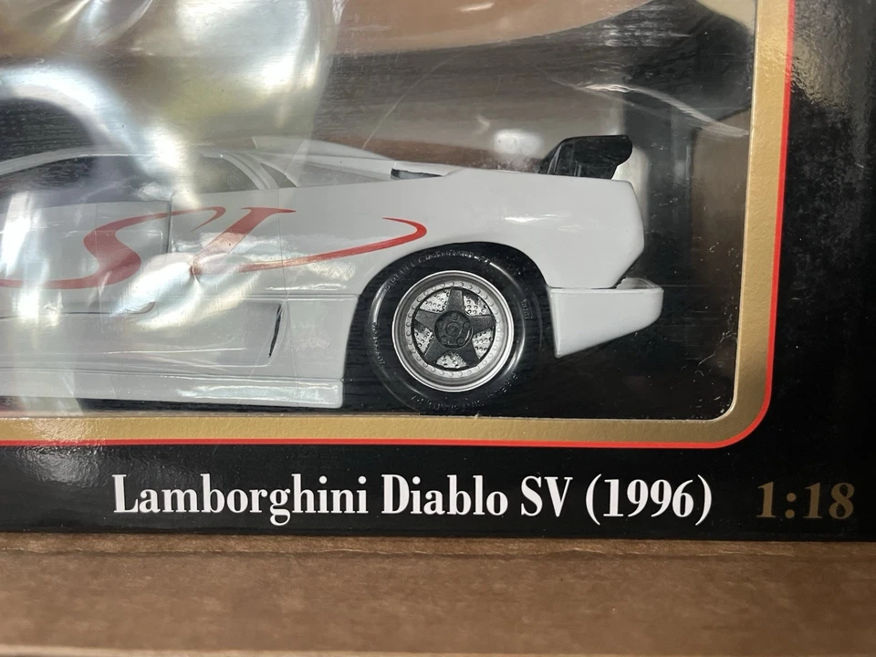 Maisto Edición Especial 1996 Lamborghini Diablo SV Blanco Diecast Car 1:18 Nuevo en Caja Foto 3 de 4