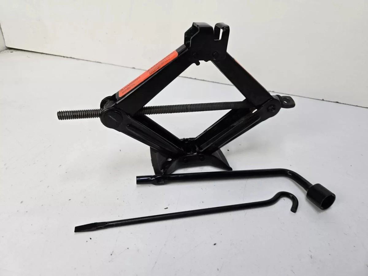 2013-2019 Nissan Sentra Emergency Jack Assembly W/Tool Kit Foam
