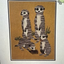 Patrón de gráfico de punto de cruz Stitchin Kitten Meerkat Gang