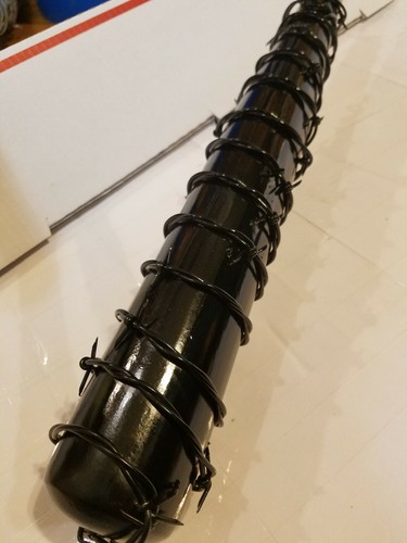 Total Blackout! "LUCILLE" Replica Maple Baseball Bat! Walking Dead. Barbed Wire - Picture 2 of 12