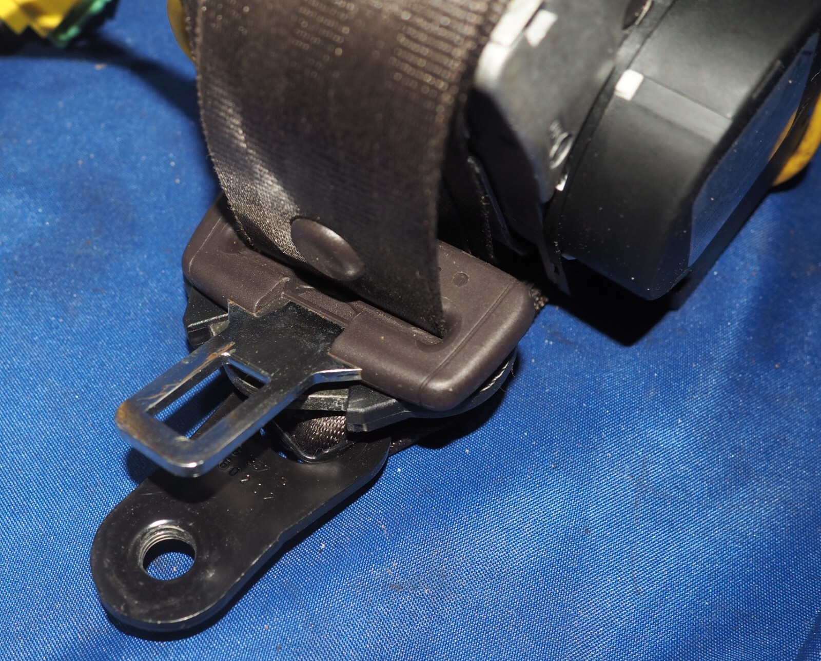 Bentley Continental Flying Spur Speed 2006-2012 Front Left Seat belt retractor Brown