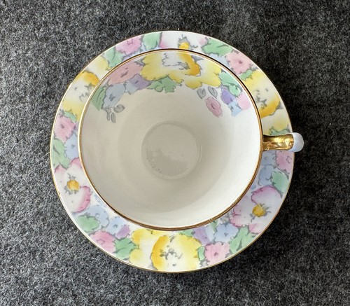 VINTAGE 1950s CROWN STAFFORDSHIRE TEA CUP & SAUCER F14910 SPRING PASTEL FLOWERS - Picture 4 of 22