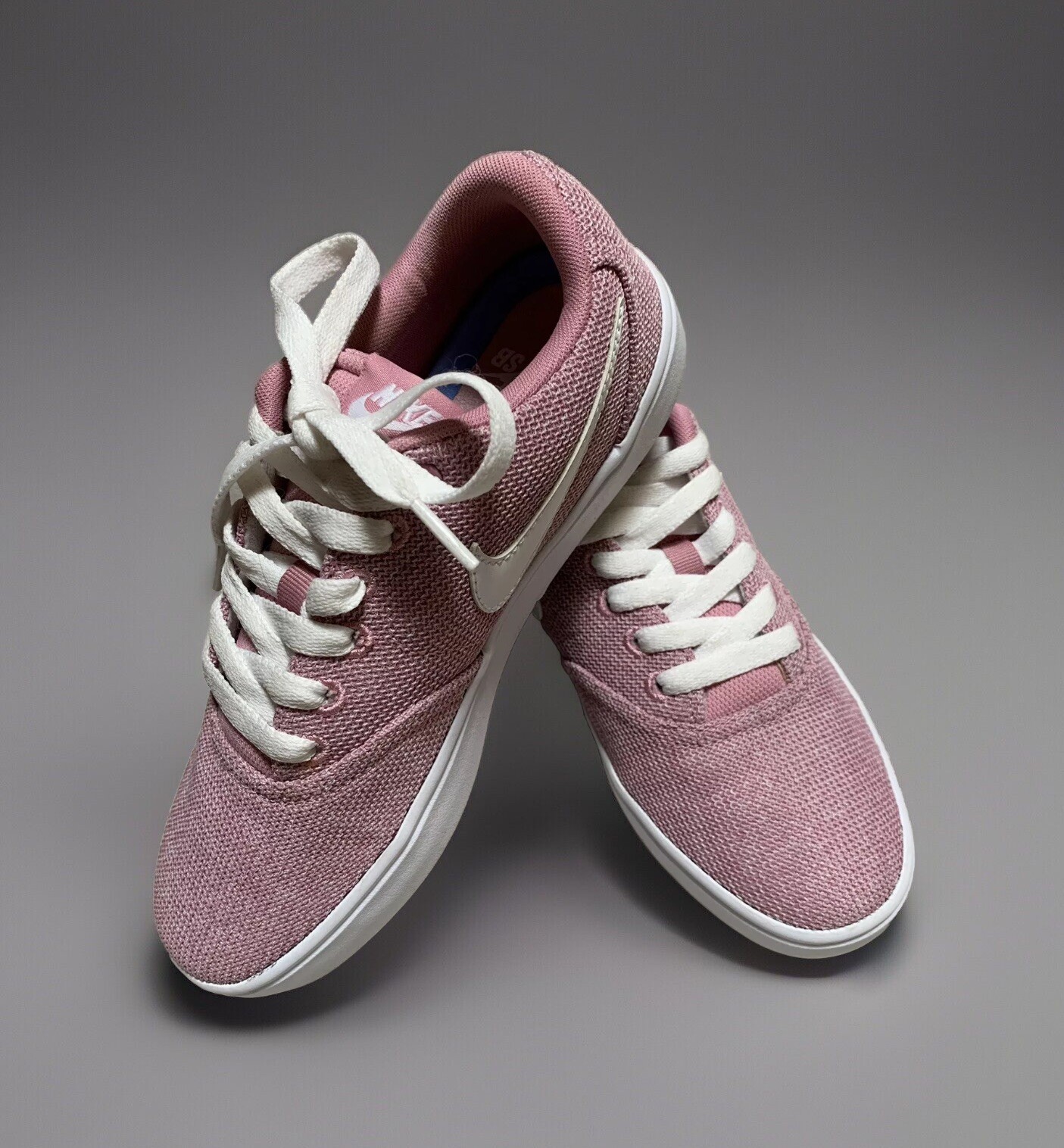 SAOLA Scarpe da ginnastica Nike donna SB Check Solar skateboard atletiche rosa bianco taglia 6
