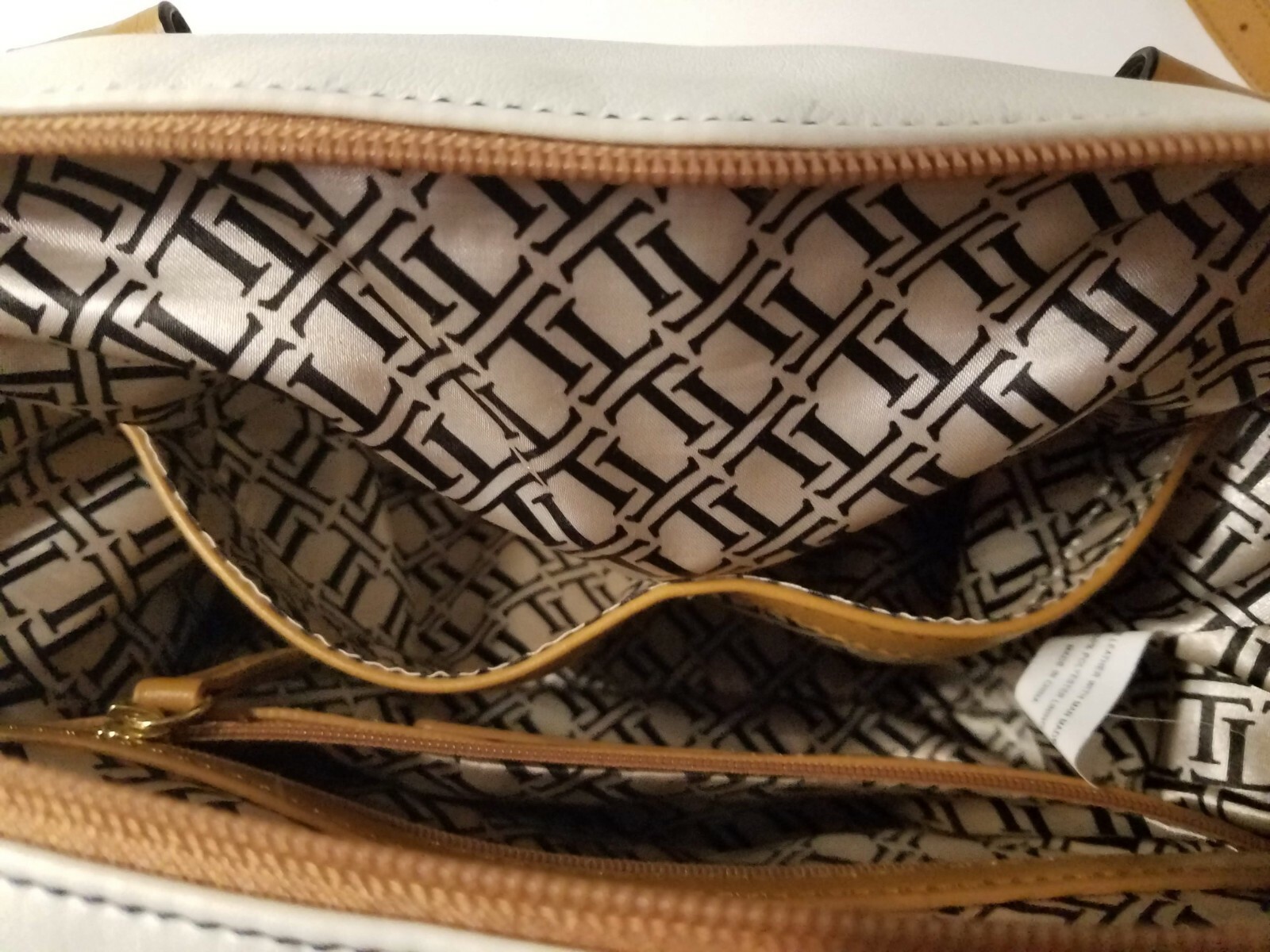 Tignanello Smooth Operator Conv. Satchel, White,B… - image 7