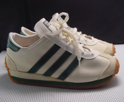 adidas 32 size