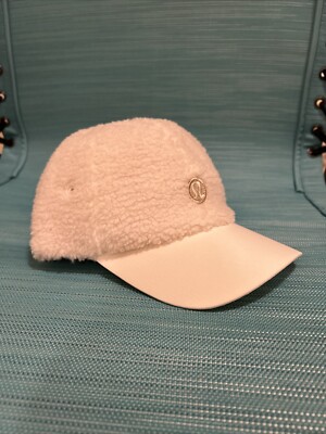 Lululemon Women\'s Textured Fleece Ball Cap Colour White Opal/Trench hat NWT Lululemon Women main image 4