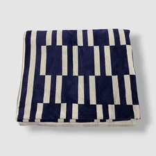 Hudson Park Collection Blue Navy Paralela Beach Towel | 40 x 70"