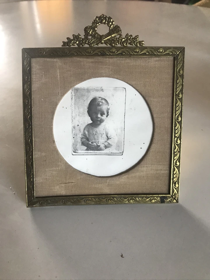 Cadre Photo Ancien en Laiton à Poser Style Napoleon III Empire 19eme Siècle - Photo 2/4