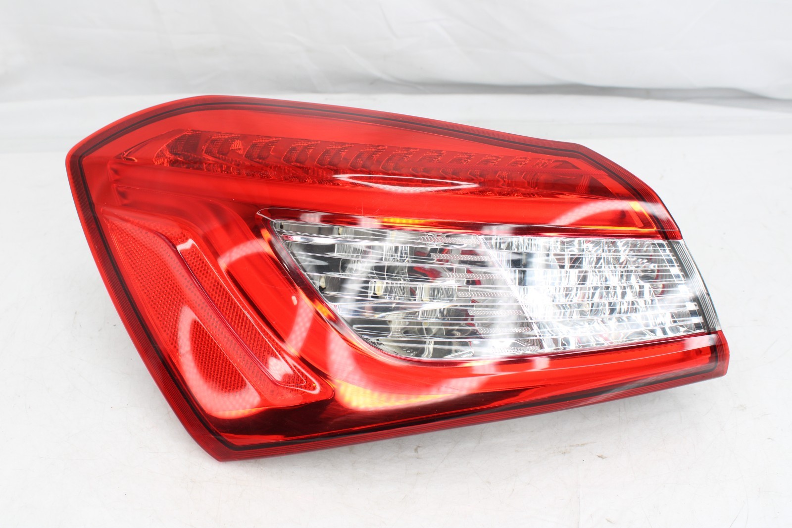 🚀 14-20 MASERATI GHIBLI - REAR LEFT OUTER QUARTER TAIL LIGHT LAMP OEM