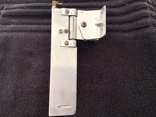 RC Boat Rudder, Aeromarine Rudder, Mount W/Water Pickup For Catamaran Nitro, Gas