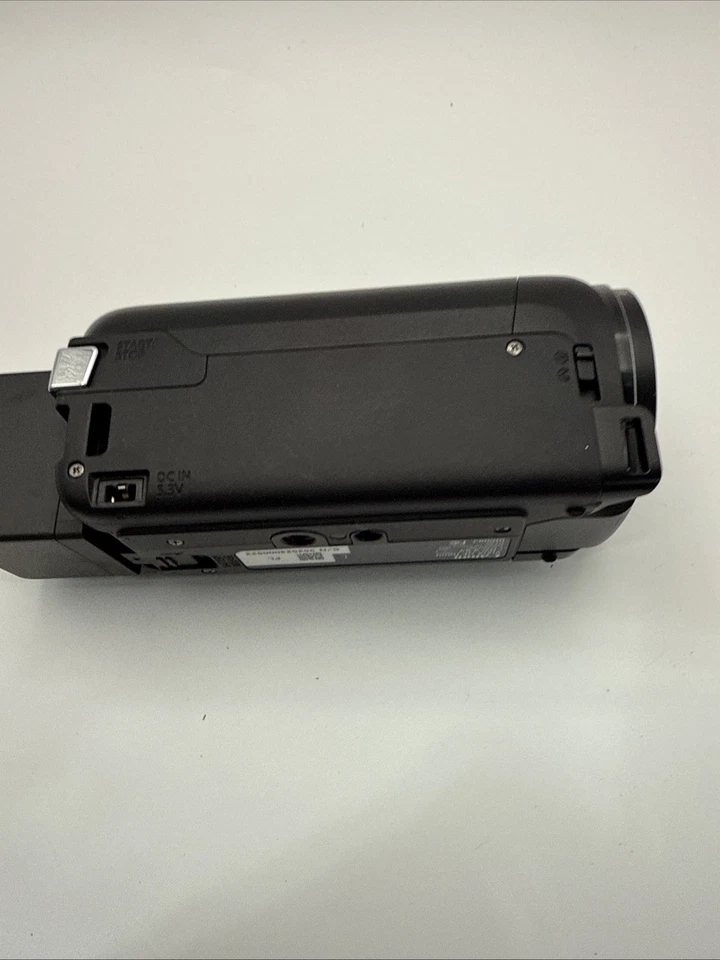 Canon Vixia HF R800 Handheld 57x Zoom  Digital Camcorder Black ( READ DESC) - Image 3 of 4