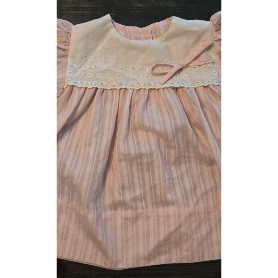 Vintage Alexis 6M Pink And White Floral Embroidered Dress Baby Girl 70s 80s 90s - Image 2 of 4