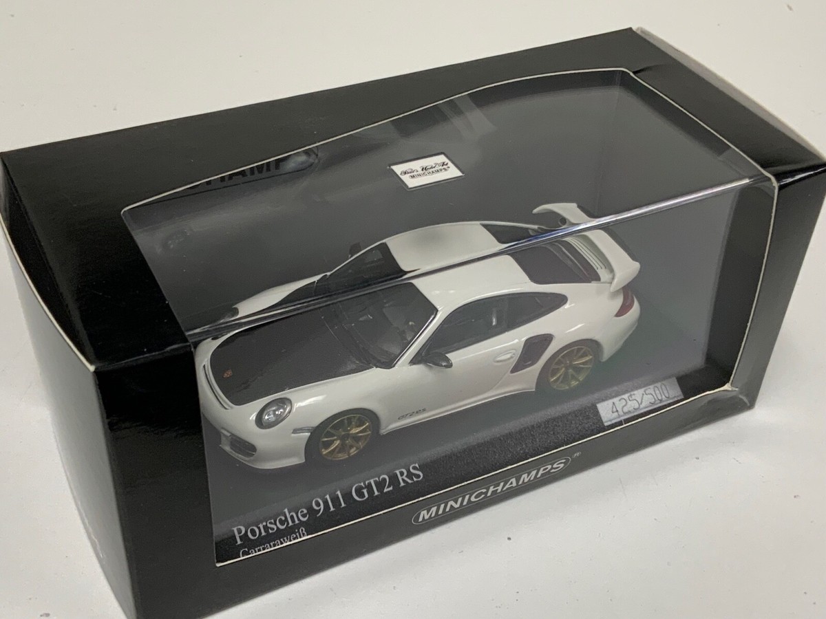 1/43 Minichamps Porsche 911 (997.2) GT2RS white Gold Wheels