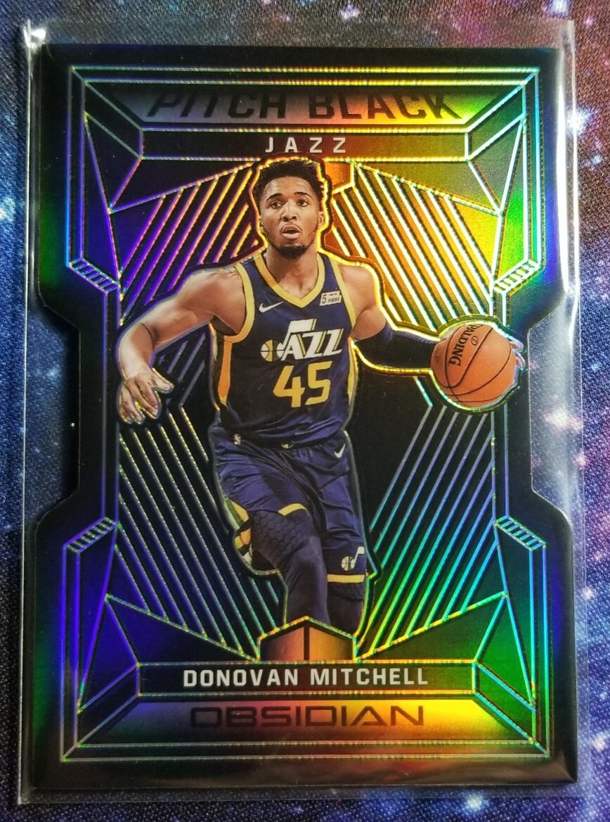 2019-20 Obsidian Pitch Black Electric Etch Green /25 Donovan Mitchell #27