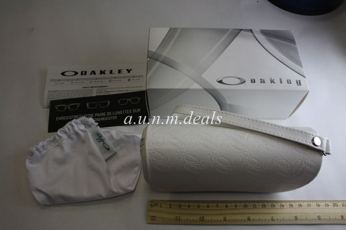 Oakley White Pouch And Box Sunglasses Case (Authentic) | eBay