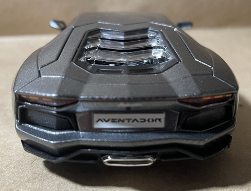 Coche diecast Lamborghini Aventador LP 700-4 Maisto 1/24 - Imagen 6 de 7