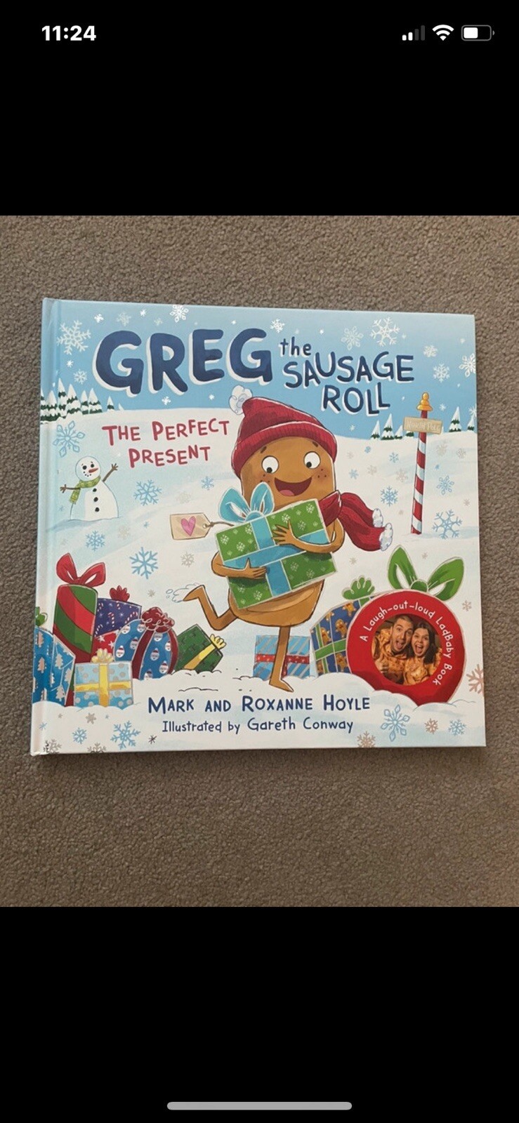 SIGNED COPY! Greg the Sausage Roll: The Perfect Present Mark & Roxanne Hoyle NEW