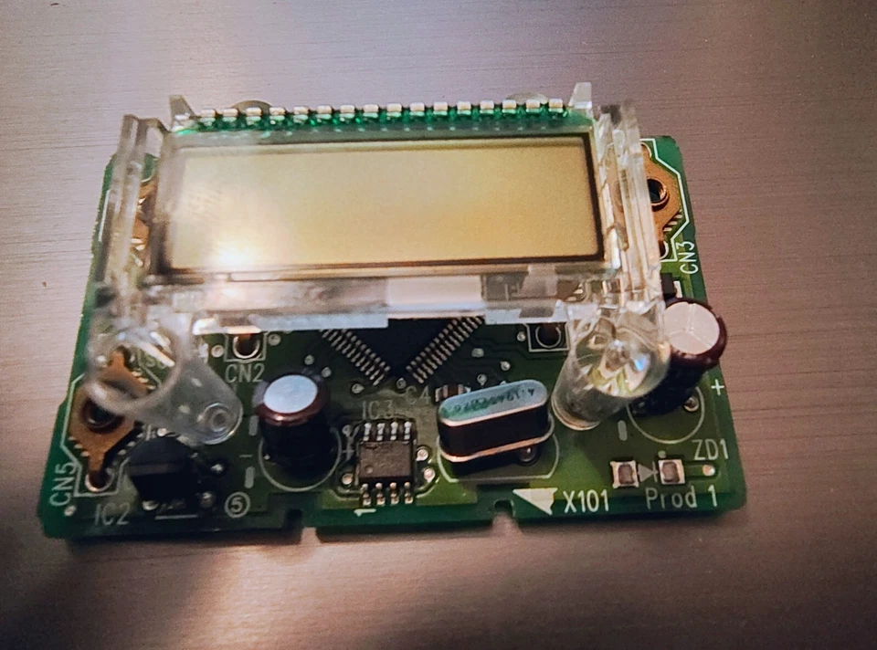 CARRETILLA ELEVADORA TOYOTA 57115-U2170-71 HORAS MEDIDOR 7FGCU15-45/BUEN USADO 12.001,6 horas Foto 3 de 4