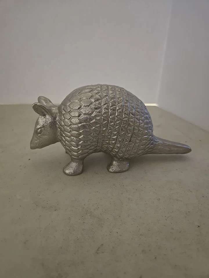 ARMADILLO Silver Metal Figure Statue Paperweight & Collectible Figurine - Image 4 of 4