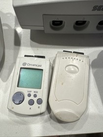 Sega Dreamcast Console HKT-3020 BUNDLE w 2 Controllers, 4 Memory Cards, NFL 2k2