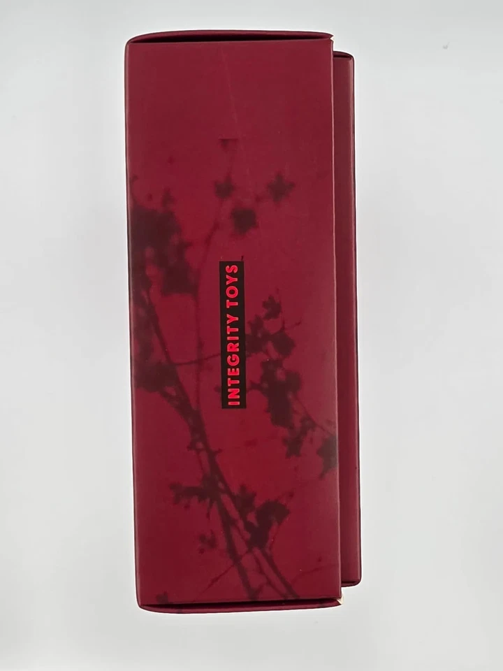 Delightful Indulgence Dania Zarr 7 罪来自 2023 Integrity Toys 活动 — 第 4/4 张图片