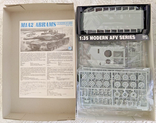 DML Dragon Model Kit SCALA 1/35 M1A2 Abrams Tank Modern AFV Series 1993 Nuovo con scatola - Foto 2 di 10