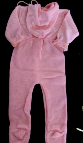 VINTAGE CHILDREN’S CLOTHING; PINK KNIT BUNTING, 3 PC YELLOW PLAYSUIT - Picture 5 of 13