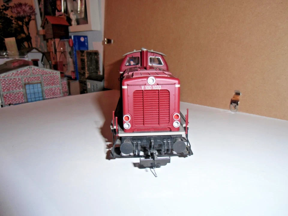 Lenz Art. Nr. 40130 Diesellokomotive V 100 Betr.Nr. V 100 1032: Spur 0 in OVP - Bild 4 von 4