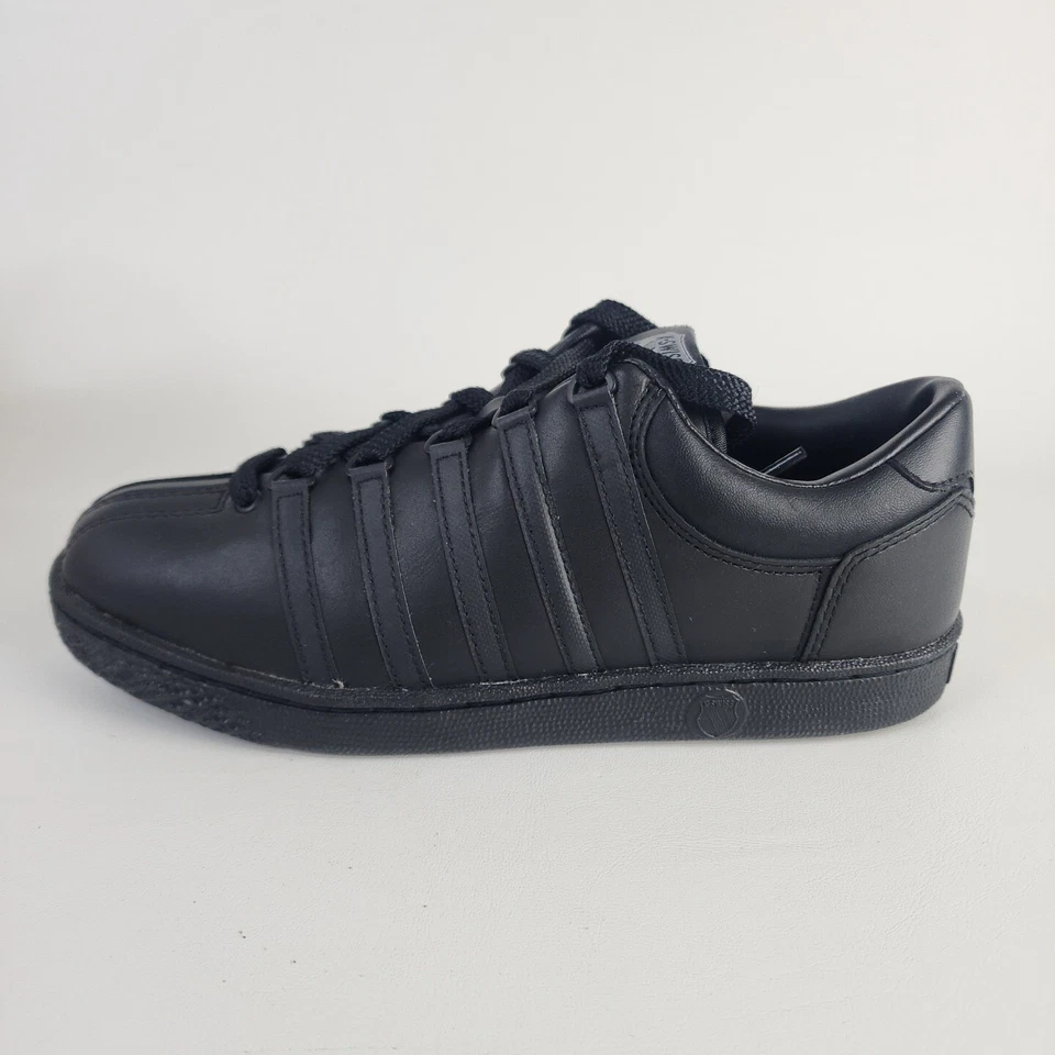 Zapatos Universitarios K-Swiss Clásicos Triple Negros 80144 Talla 6.5Y = 8 Mujeres Foto 2 de 4