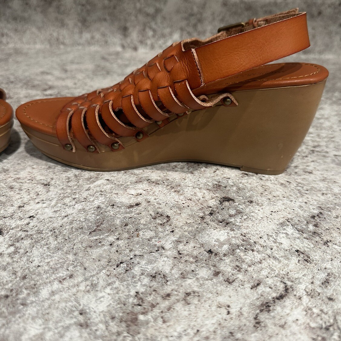 American Eagle Wedge Sandals 7 Women’s Brown Leather Platform Ankle Strap image 8