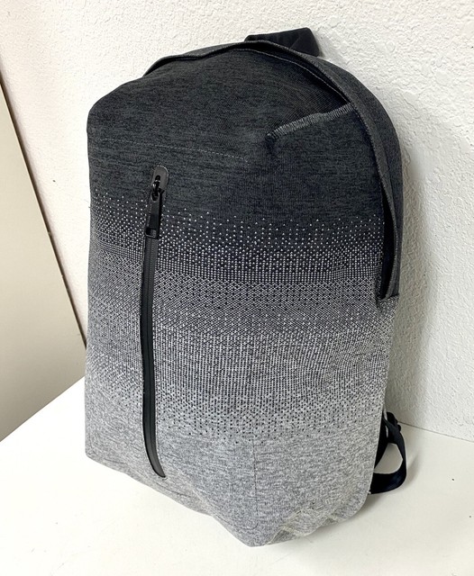 herschel retreat backpack light