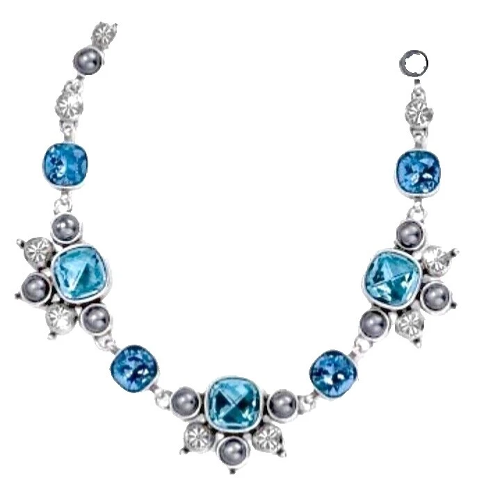 Collares y colgantes de vidrio Brighton de moda