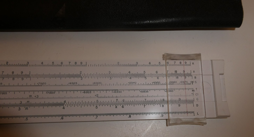 VTG Pickett Slide Rule Microline #121 w/Case - 第 3/12 張圖片