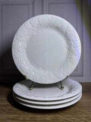 (4) Gibson 7 7/8'' White Salad / Dessert / Lunch FLOURISH Raised Fruit Plate Set