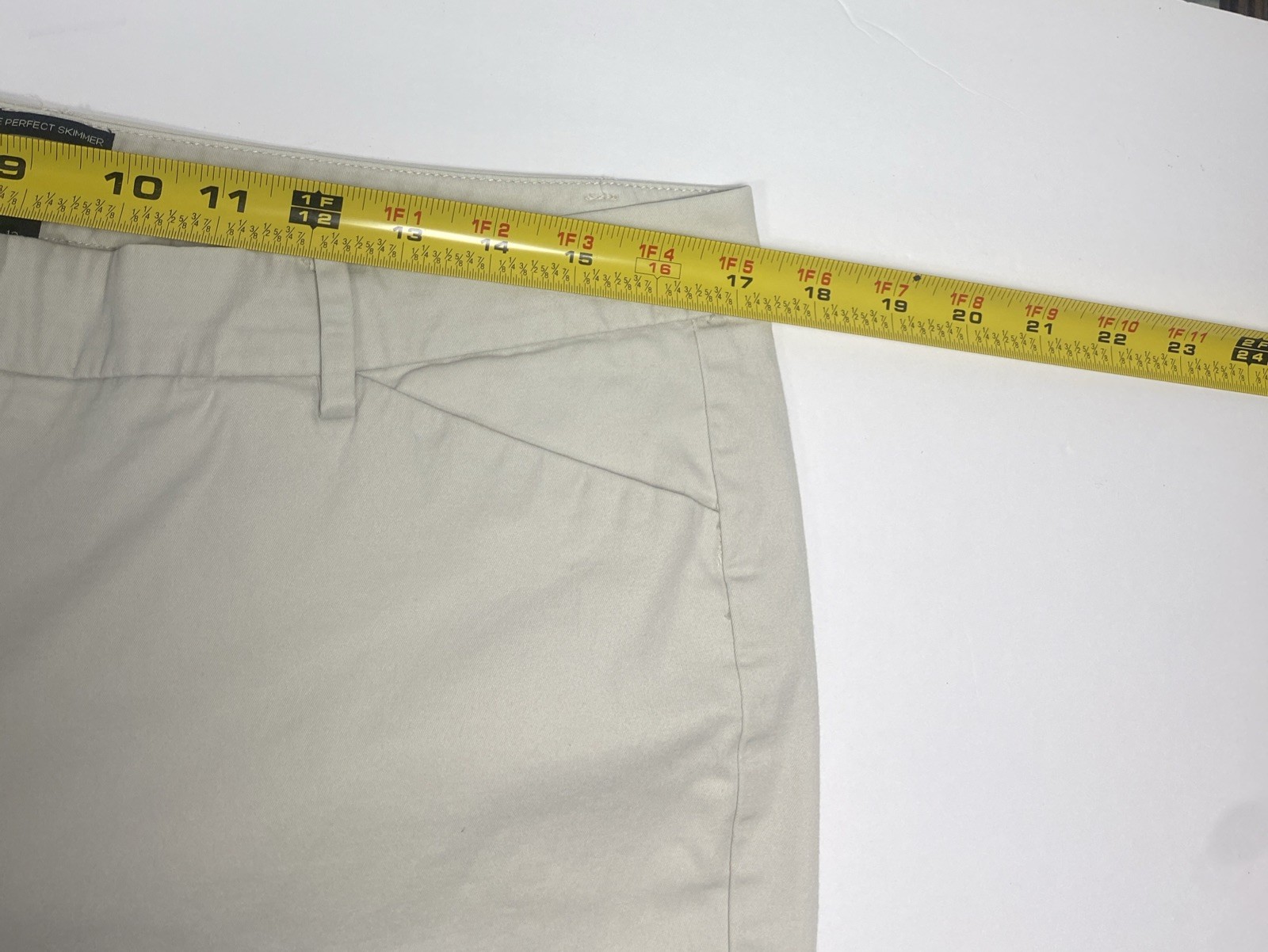 Talbots Women's 12P Perfect Skimmer Crop Pants Khaki Button Detail Cotton Blend thumbnail 7