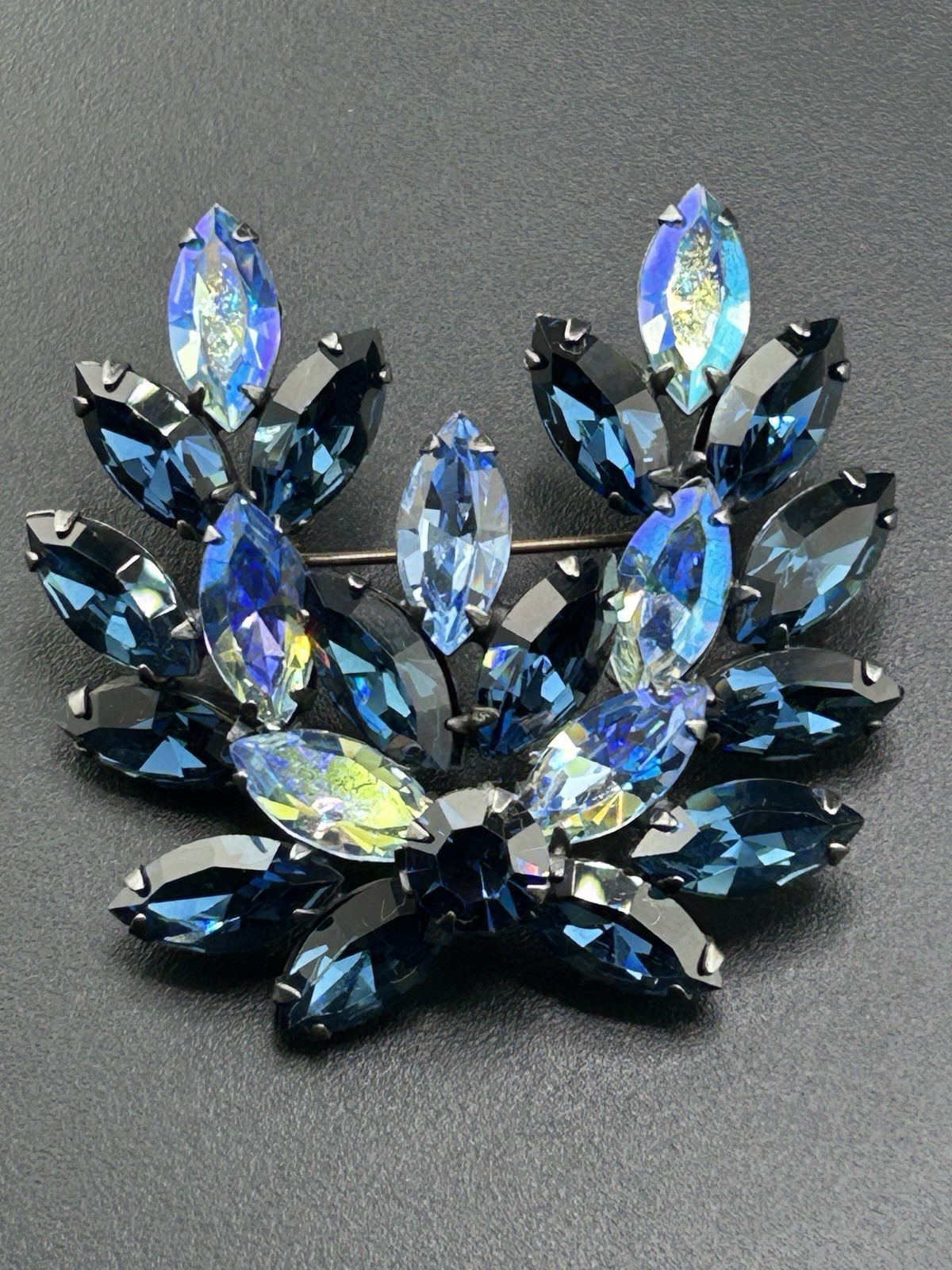 Possible Unsigned Regency Blue Prong Set Navette … - image 5