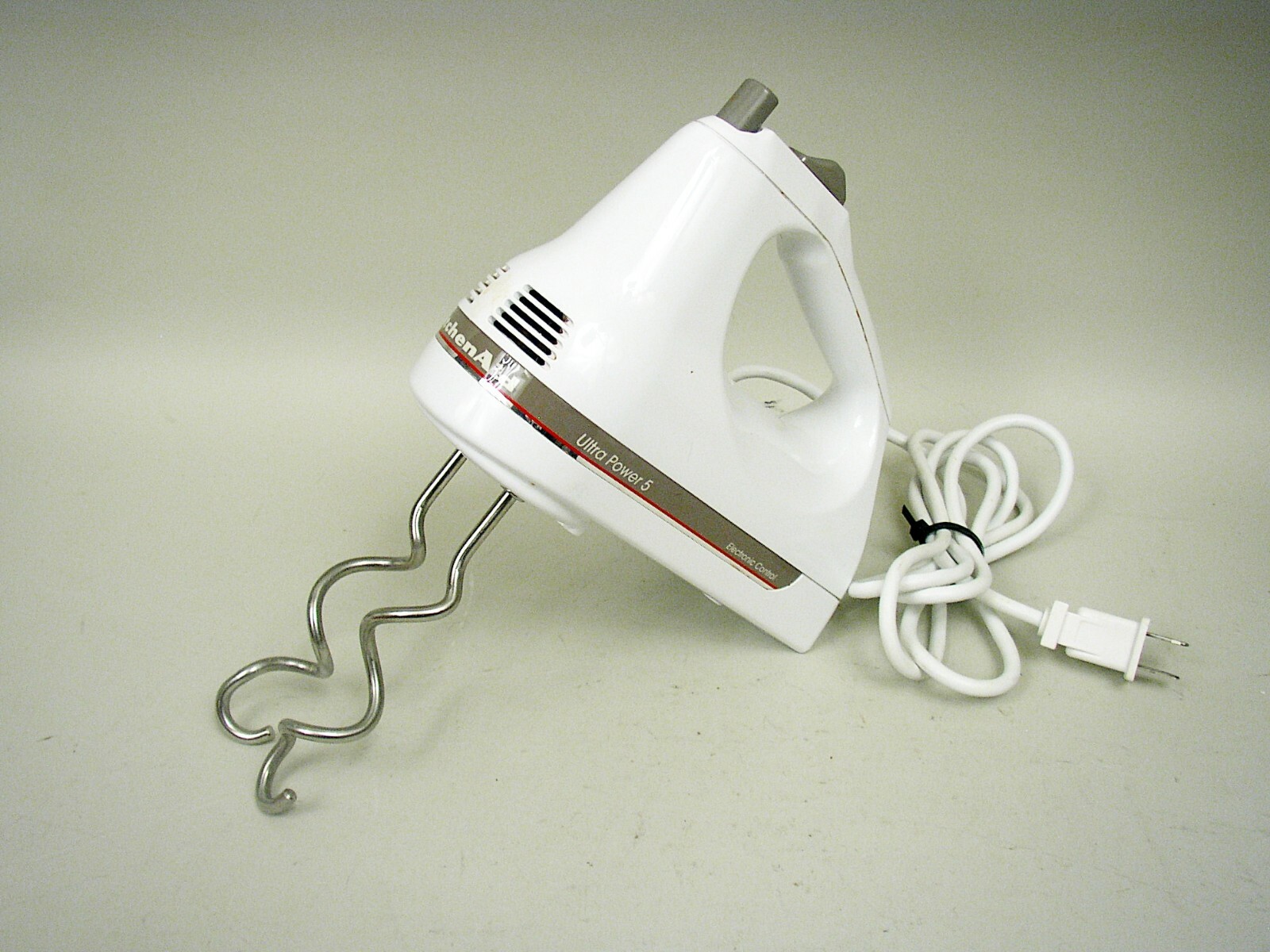 kitchenaid 5 speed hand mixer dough hooks