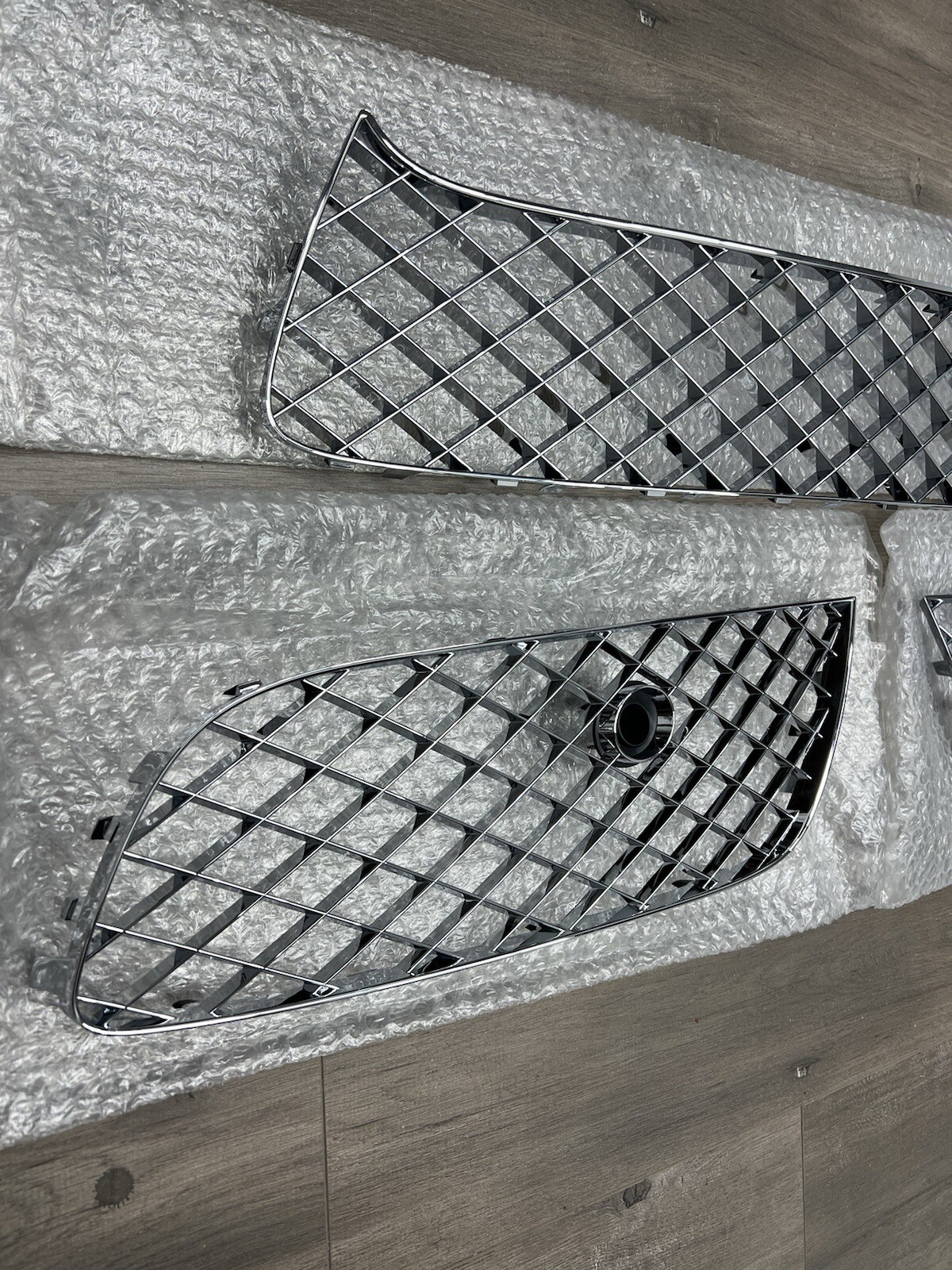 2012-2015 Bentley Continental GT GTC V8 4.0 Bumper Lower Grille Set Left & Right