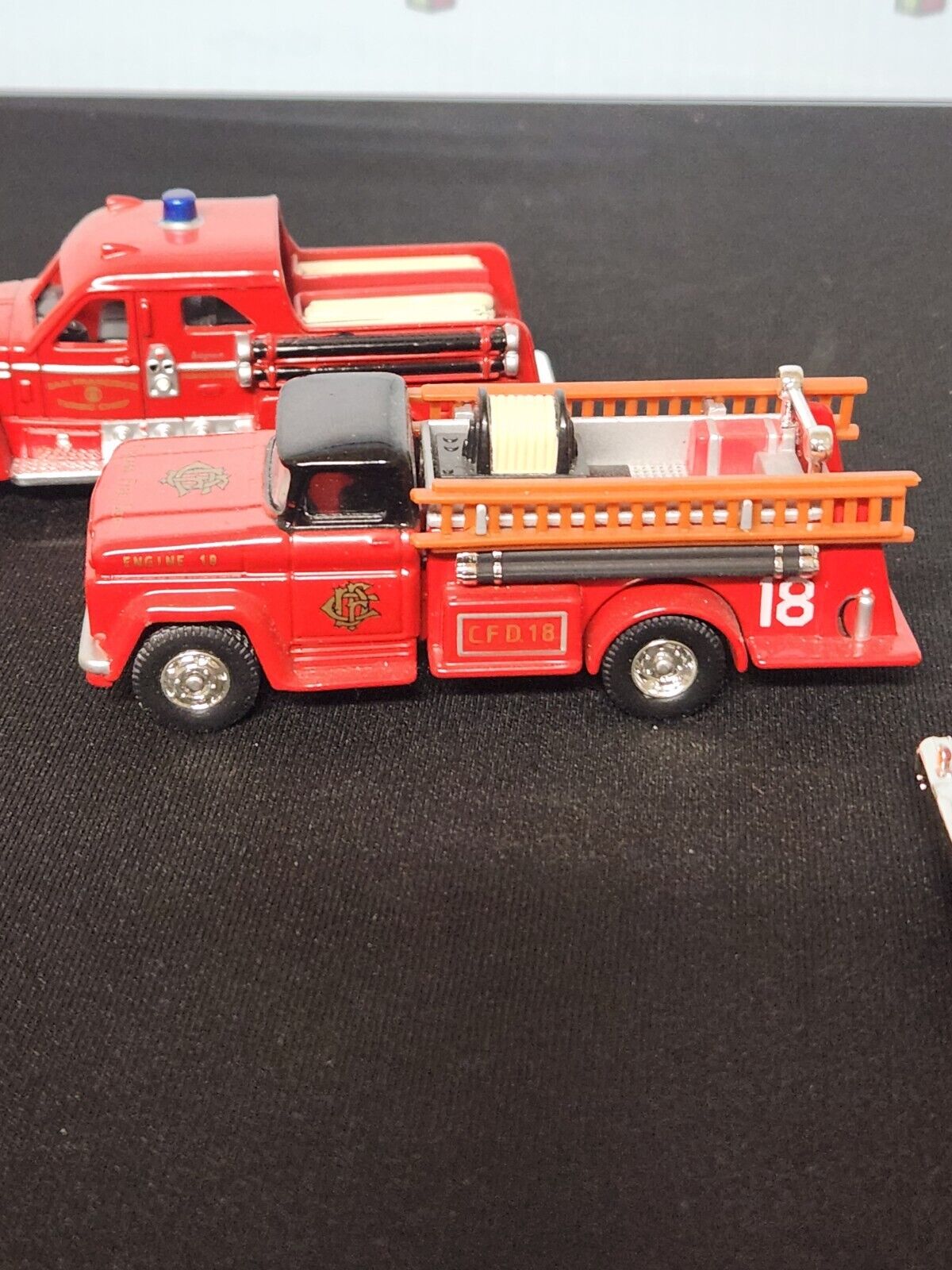Picture 4 of 18